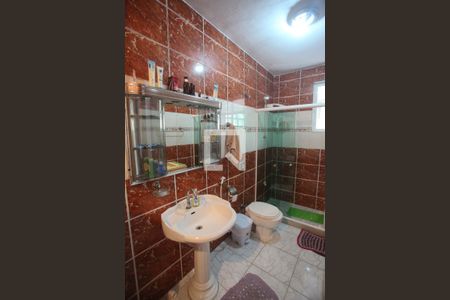 Casa à venda com 430m², 3 quartos e 4 vagasBanheiro da Suíte 1