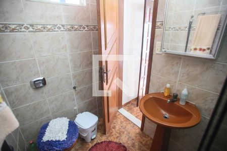 Casa à venda com 430m², 3 quartos e 4 vagasBanheiro da Suíte 2