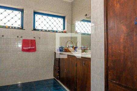 Casa à venda com 282m², 3 quartos e 4 vagasBanheiro da Suíte