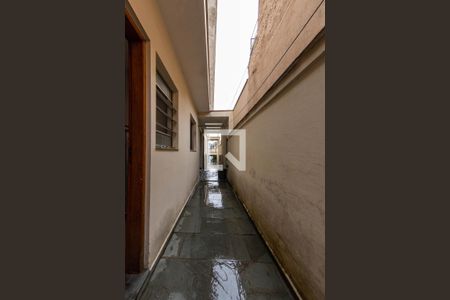 Casa à venda com 125m², 3 quartos e 2 vagasCorredor