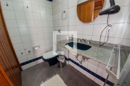 Studio para alugar com 35m², 1 quarto e 1 vaga Studio para alugar com 35m², 1 quarto e 1 vagaBanheiro