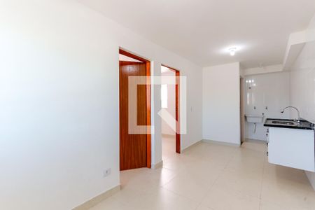 Sala e Cozinha de apartamento para alugar com 2 quartos, 32m² em Vila Guilherme, São Paulo