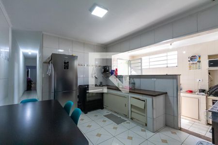Casa à venda com 138m², 3 quartos e 2 vagas Casa à venda com 138m², 3 quartos e 2 vagasCozinha