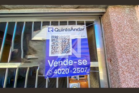 Casa à venda com 138m², 3 quartos e 2 vagas Casa à venda com 138m², 3 quartos e 2 vagasPlaquinha