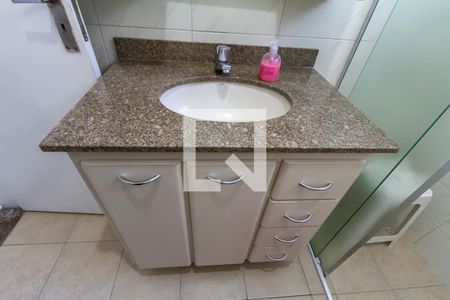 Casa à venda com 138m², 3 quartos e 2 vagas Casa à venda com 138m², 3 quartos e 2 vagasBanheiro Social