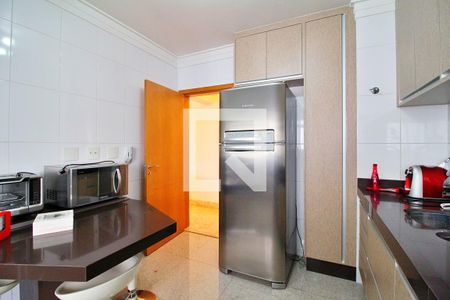 Apartamento à venda com 98m², 3 quartos e 3 vagasCozinha