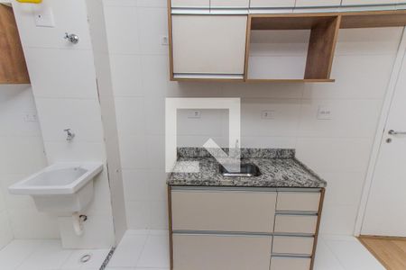 Cozinha e Área de Serviço de apartamento à venda com 2 quartos, 41m² em Vila Mazzei, São Paulo
