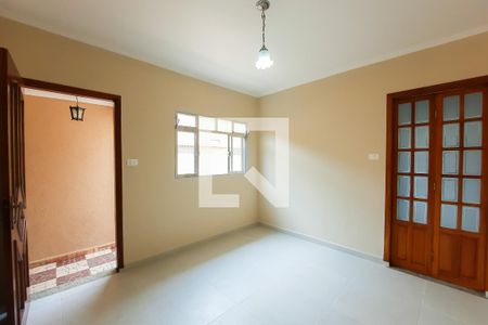 Casa para alugar com 155m², 3 quartos e 2 vagas Casa para alugar com 155m², 3 quartos e 2 vagasSala