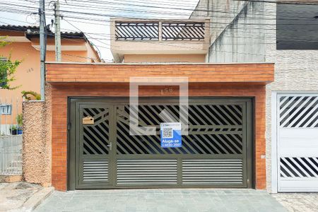 Casa para alugar com 155m², 3 quartos e 2 vagas Casa para alugar com 155m², 3 quartos e 2 vagasFachada