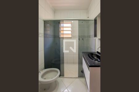 Casa para alugar com 155m², 3 quartos e 2 vagas Casa para alugar com 155m², 3 quartos e 2 vagasBanheiro Social