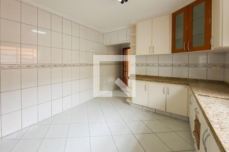 Casa para alugar com 155m², 3 quartos e 2 vagas Casa para alugar com 155m², 3 quartos e 2 vagasCozinha