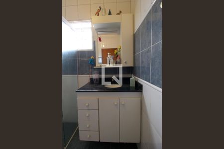 Casa para alugar com 240m², 3 quartos e 4 vagasBanheiro 1