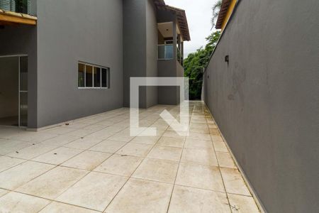 Casa para alugar com 400m², 3 quartos e 4 vagasQuintal