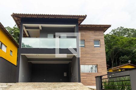 Casa para alugar com 400m², 3 quartos e 4 vagasFachada