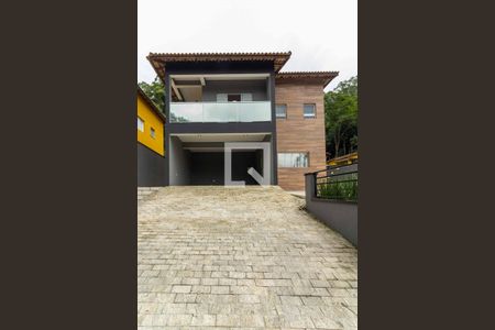 Casa para alugar com 400m², 3 quartos e 4 vagasFachada