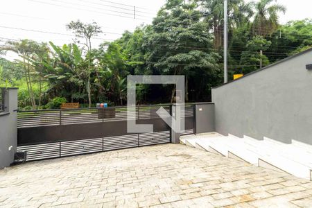 Casa para alugar com 400m², 3 quartos e 4 vagasEntrada