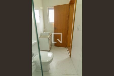 Casa para alugar com 400m², 3 quartos e 4 vagasBanheiro da Suíte 2