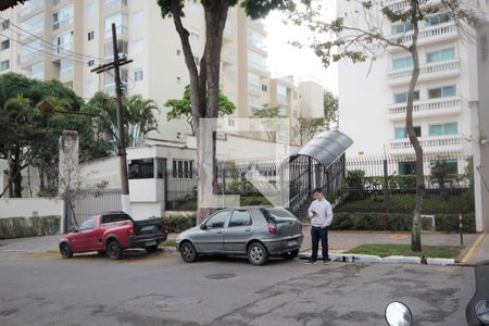 Apartamento à venda com 200m², 3 quartos e 3 vagasFachada e portaria