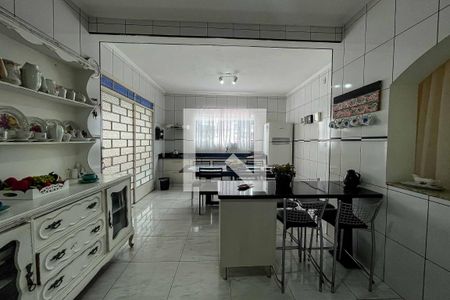 Casa à venda com 300m², 2 quartos e 6 vagasCozinha