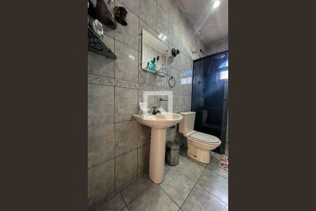 Casa à venda com 300m², 2 quartos e 6 vagasBanheiro