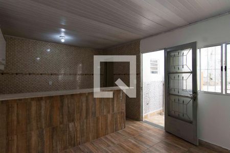 Sala de casa à venda com 4 quartos, 216m² em Vila Arcadia, São Paulo