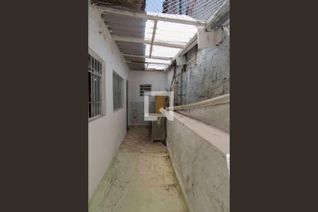 Casa à venda com 216m², 4 quartos e 1 vagaBanheiro