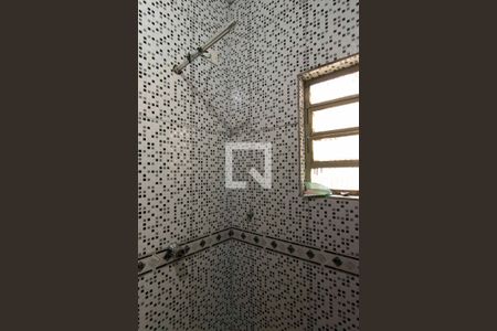 Casa à venda com 216m², 4 quartos e 1 vagaBanheiro