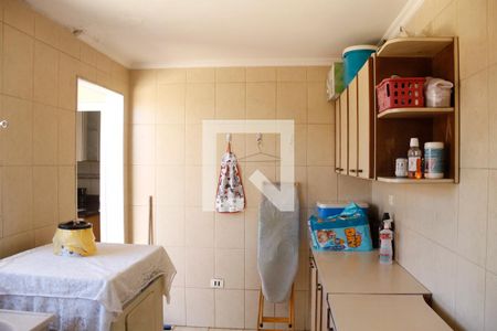 Casa para alugar com 230m², 3 quartos e 6 vagas Casa para alugar com 230m², 3 quartos e 6 vagasÁrea de Serviço