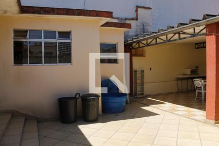 Quintal de casa para alugar com 3 quartos, 230m² em Santa Maria, São Caetano do Sul