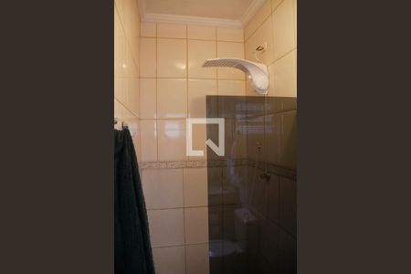 Casa para alugar com 230m², 3 quartos e 6 vagas Casa para alugar com 230m², 3 quartos e 6 vagasBanheiro da Suíte
