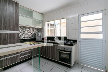 Casa de condomínio para alugar com 95m², 2 quartos e 2 vagasCozinha
