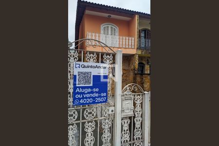 Casa à venda com 160m², 3 quartos e 4 vagasFachada
