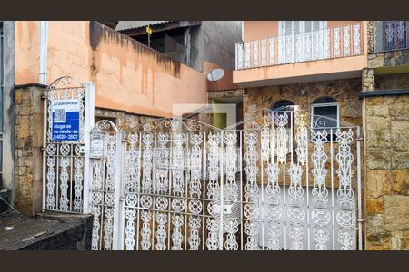 Casa à venda com 160m², 3 quartos e 4 vagasFachada