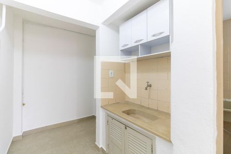Cozinha  de apartamento para alugar com 1 quarto, 30m² em Liberdade, São Paulo