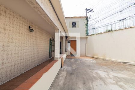 Casa à venda com 220m², 4 quartos e 3 vagas Casa à venda com 220m², 4 quartos e 3 vagasGaragem