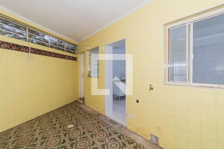 Casa à venda com 220m², 4 quartos e 3 vagas Casa à venda com 220m², 4 quartos e 3 vagasÁrea de Serviço