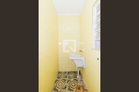 Casa à venda com 220m², 4 quartos e 3 vagas Casa à venda com 220m², 4 quartos e 3 vagasÁrea de Serviço