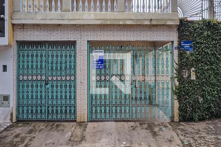 Casa à venda com 220m², 4 quartos e 3 vagas Casa à venda com 220m², 4 quartos e 3 vagasFachada com Plaquinha