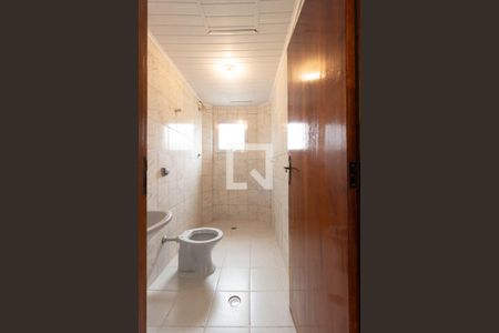 Banheiro de apartamento para alugar com 1 quarto, 50m² em Vila Medeiros, São Paulo