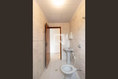 Banheiro de apartamento para alugar com 1 quarto, 50m² em Vila Medeiros, São Paulo