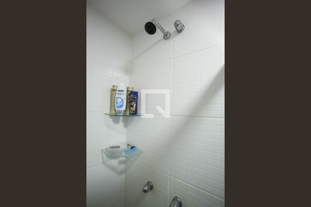 Apartamento à venda com 67m², 2 quartos e 1 vaga Apartamento à venda com 67m², 2 quartos e 1 vagaBanheiro da Suíte