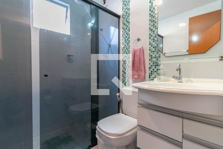 Apartamento à venda com 70m², 3 quartos e 1 vaga Apartamento à venda com 70m², 3 quartos e 1 vagaBanheiro Social