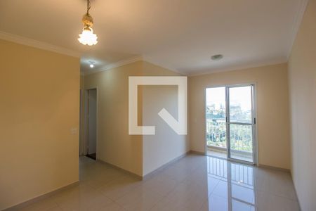 Sala de TV de apartamento para alugar com 2 quartos, 60m² em Jardim Tupanci, Barueri