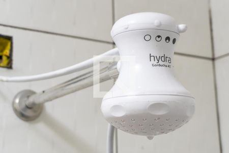 Casa à venda com 159m², 4 quartos e 2 vagas Casa à venda com 159m², 4 quartos e 2 vagasBanheiro Detalhe