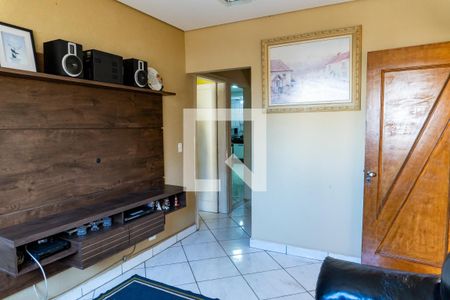 Sala de casa à venda com 4 quartos, 159m² em Vila do Encontro, São Paulo