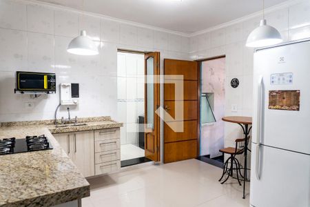 Casa à venda com 159m², 4 quartos e 2 vagas Casa à venda com 159m², 4 quartos e 2 vagasCozinha