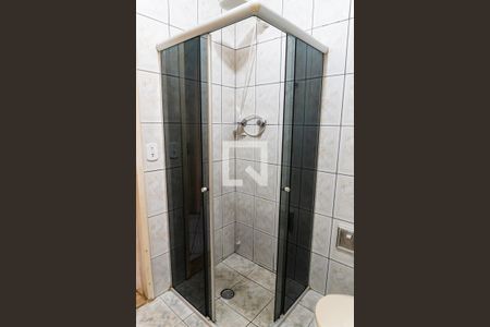 Casa à venda com 159m², 4 quartos e 2 vagas Casa à venda com 159m², 4 quartos e 2 vagasBanheiro