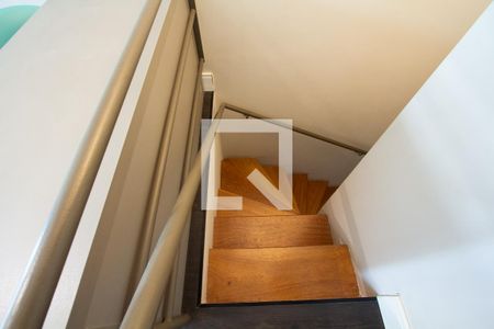 Apartamento para alugar com 50m², 1 quarto e 1 vagaSuíte escada