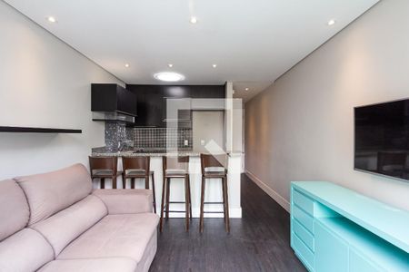 Sala/Cozinha de apartamento para alugar com 1 quarto, 50m² em Indianópolis, São Paulo