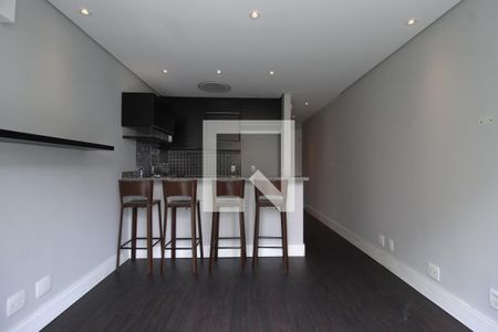 Sala/Cozinha de apartamento à venda com 1 quarto, 50m² em Indianópolis, São Paulo